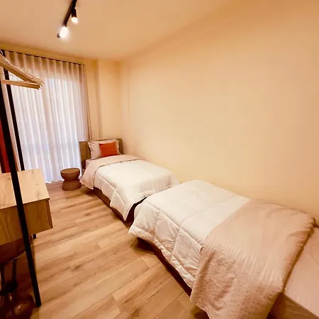 Apartman Sweet Yellow Palace, Pazari I Ri Tirana